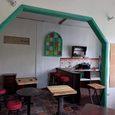 Mochileros Viajeros Hostel Богота Екстериор снимка