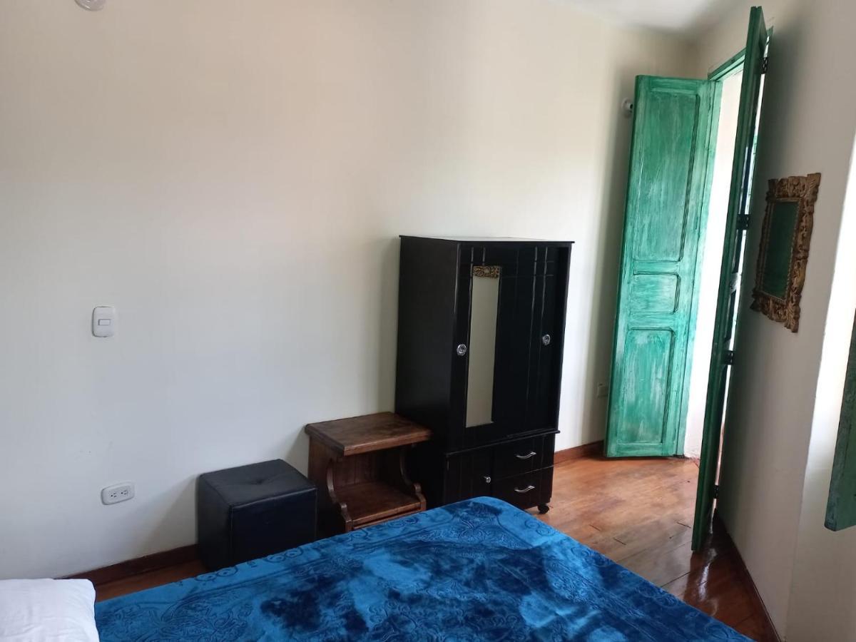 Mochileros Viajeros Hostel Богота Екстериор снимка