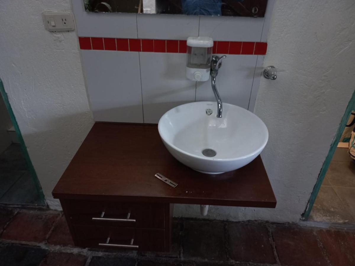 Mochileros Viajeros Hostel Богота Екстериор снимка