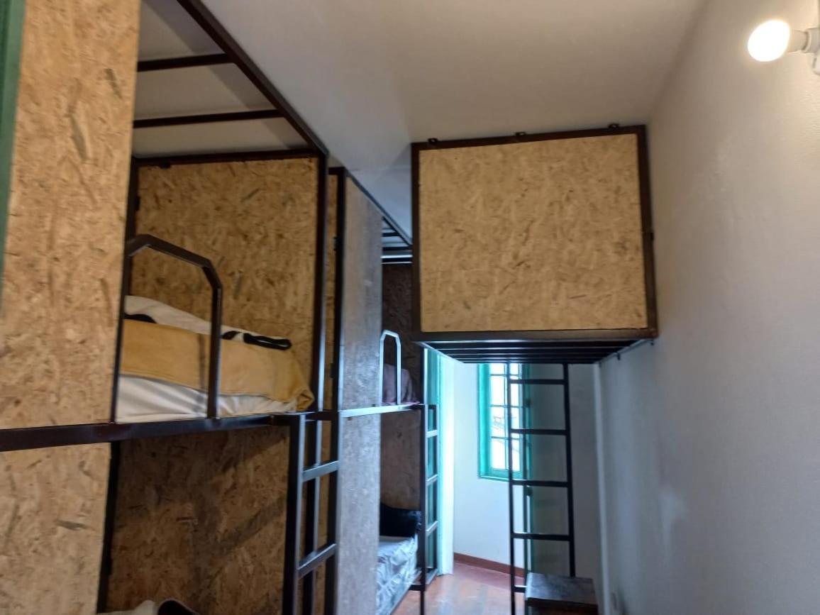 Mochileros Viajeros Hostel Богота Екстериор снимка
